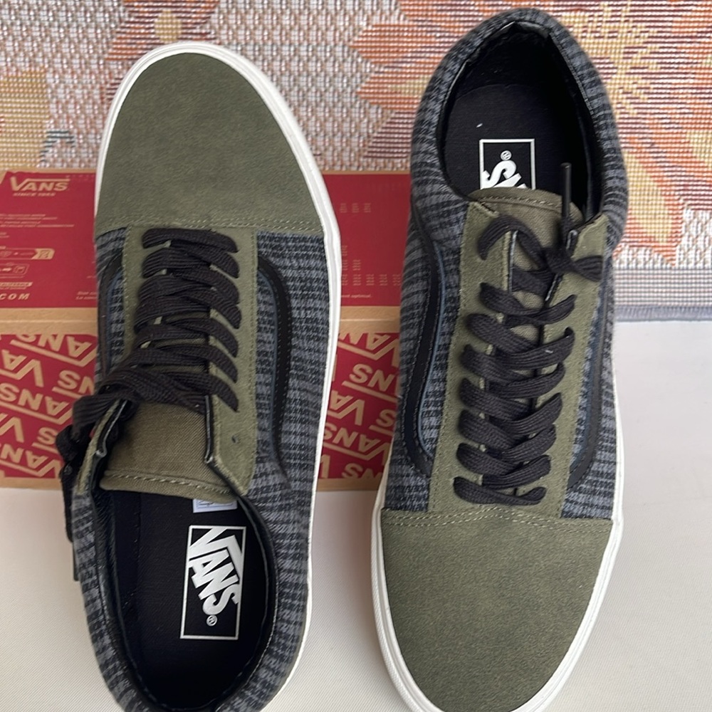 Vans Men’s Old Skool
Grunge Plaid Multi
VN000CP5BMB
Sneakers - Picture 13 of 16